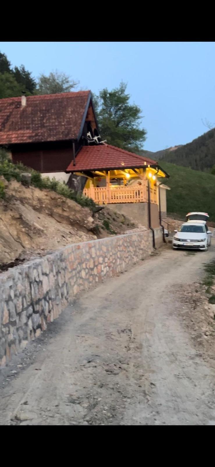 Ljubav Stara Zaovine Hotel Lazici Екстериор снимка